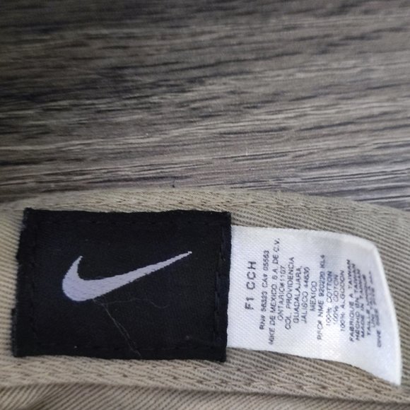 Nike pro classic visor hat cream colour women's - Picture 4 of 5